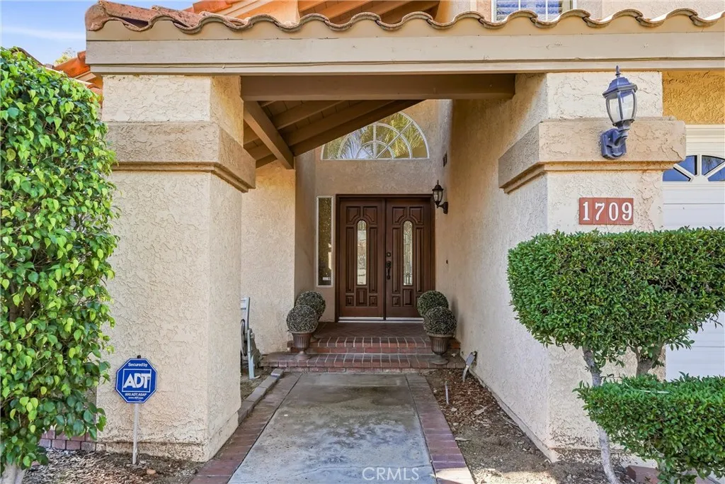 1709 La Mancha, Pomona, California 91768 home-pic-5