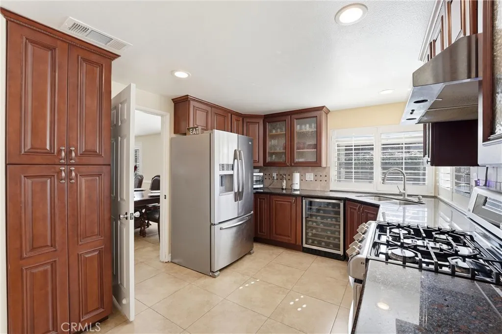 1709 La Mancha, Pomona, California 91768 home-pic-15