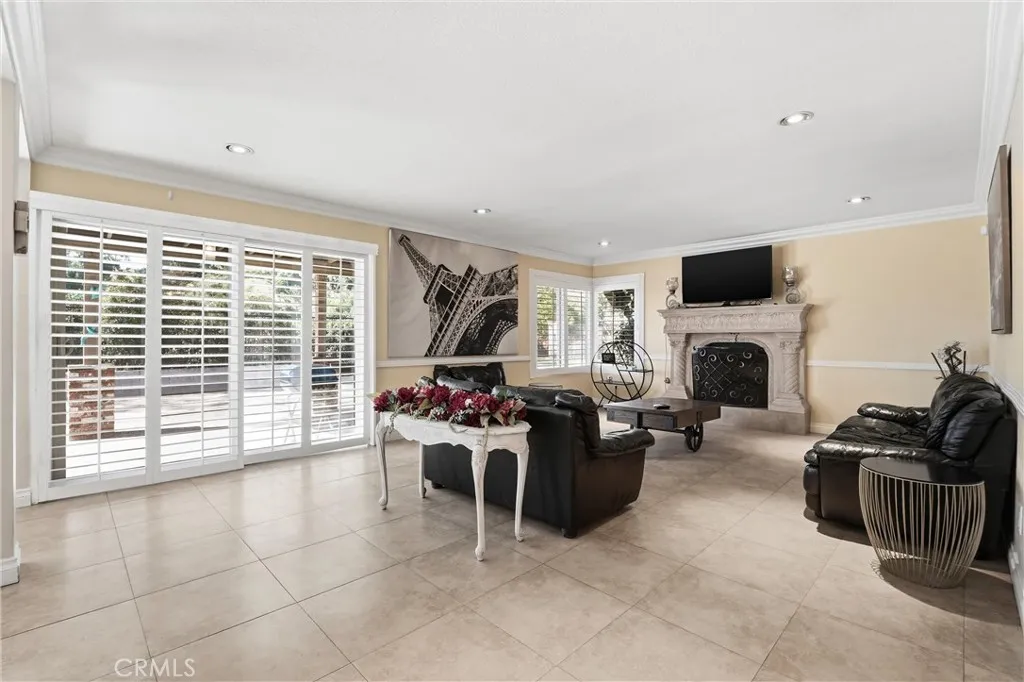 1709 La Mancha, Pomona, California 91768 home-pic-20