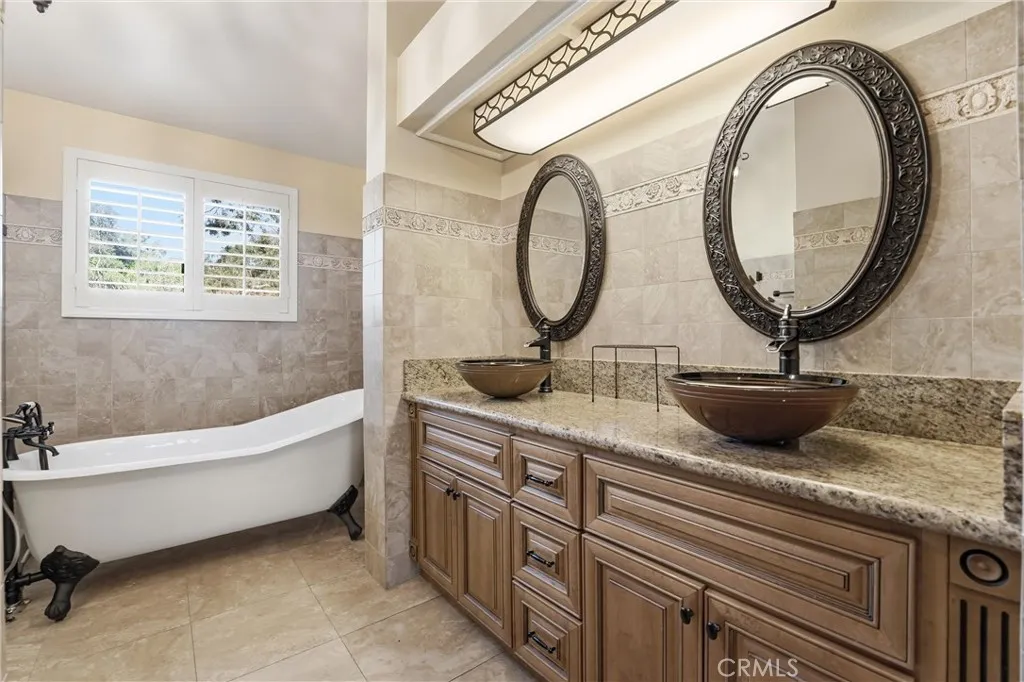 1709 La Mancha, Pomona, California 91768 home-pic-41