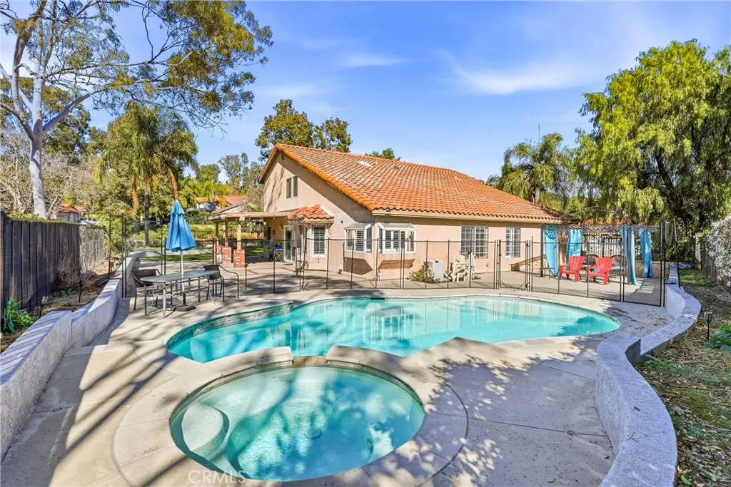 1709 La Mancha, Pomona, California 91768 home-pic-37