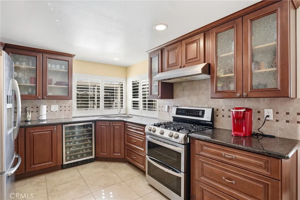 1709 La Mancha, Pomona, California 91768 home-pic-12