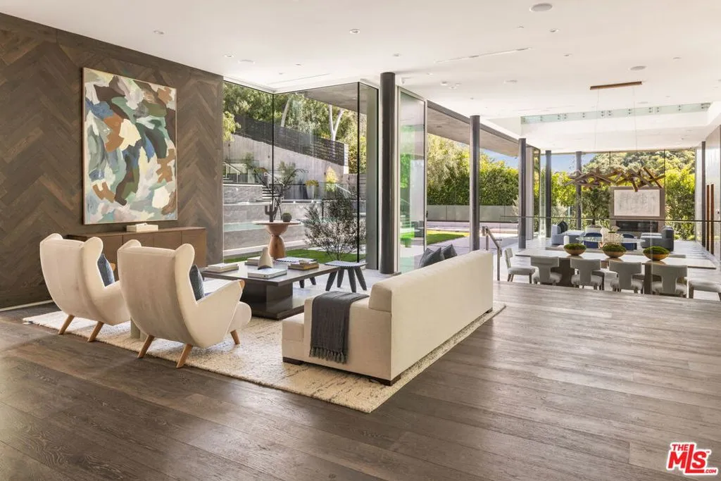 1116 Chantilly Road, Los Angeles, California 90077 home-pic-10