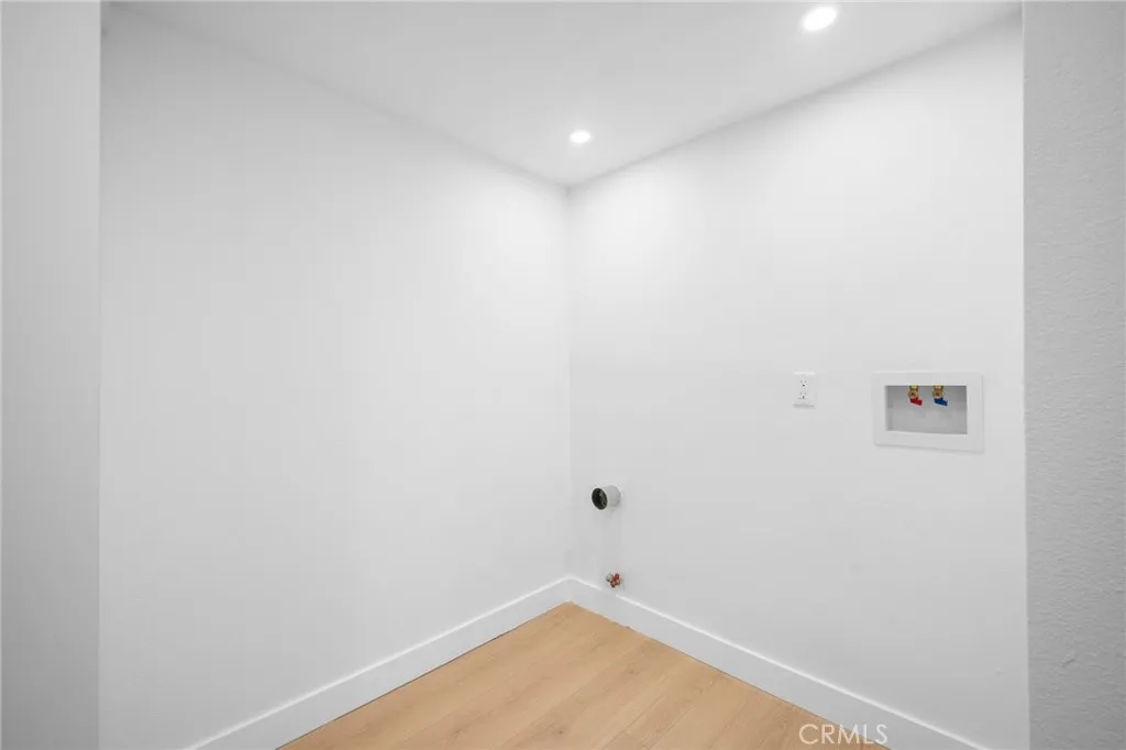 1162 Winchester Avenue K, Glendale, California 91201 home-pic-31
