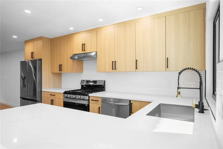 1162 Winchester Avenue K, Glendale, California 91201
