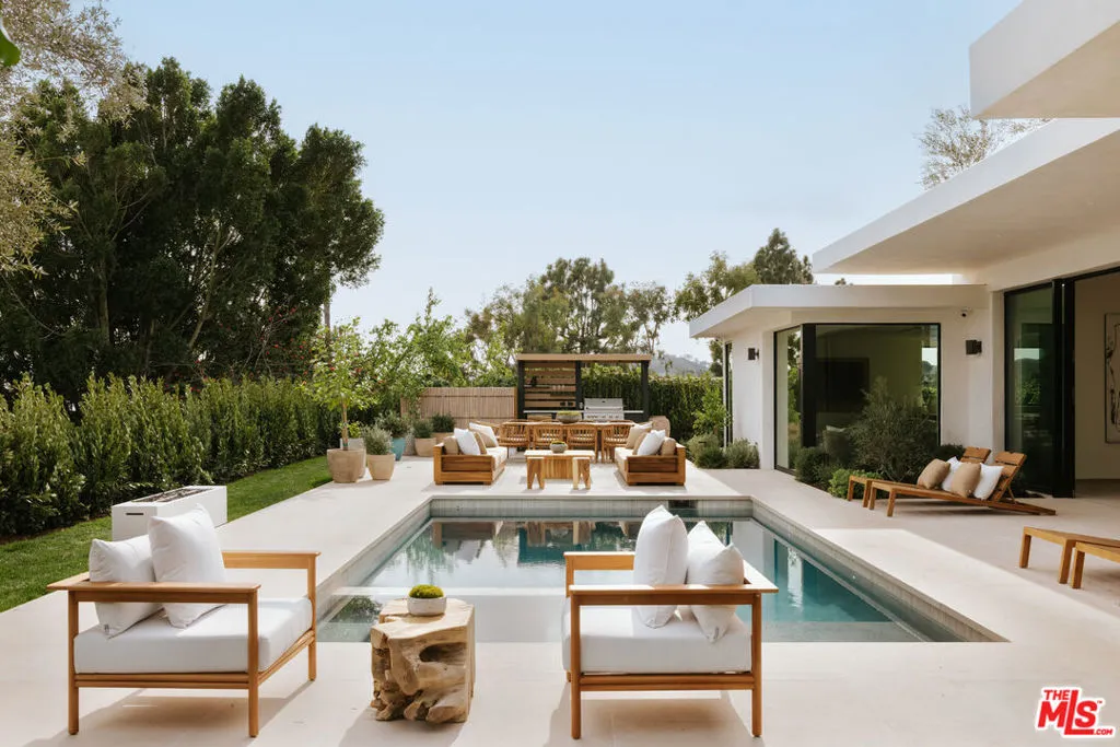 854 Glenmere Way, Los Angeles, California 90049 home-pic-23