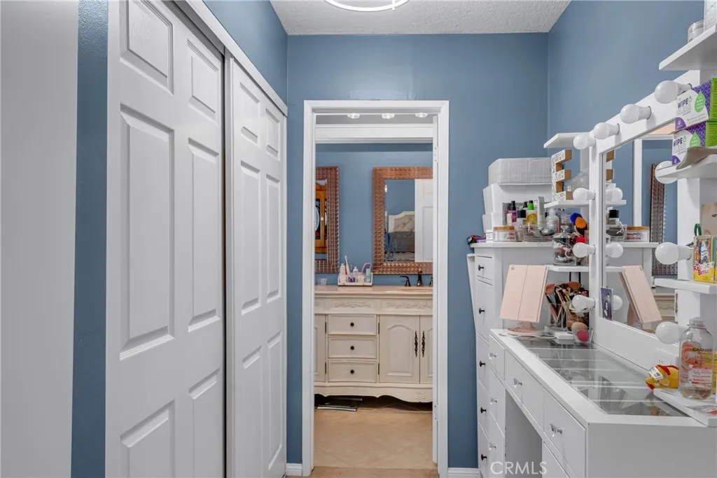 536 N Del Sol Lane, Diamond Bar, California 91765 home-pic-18