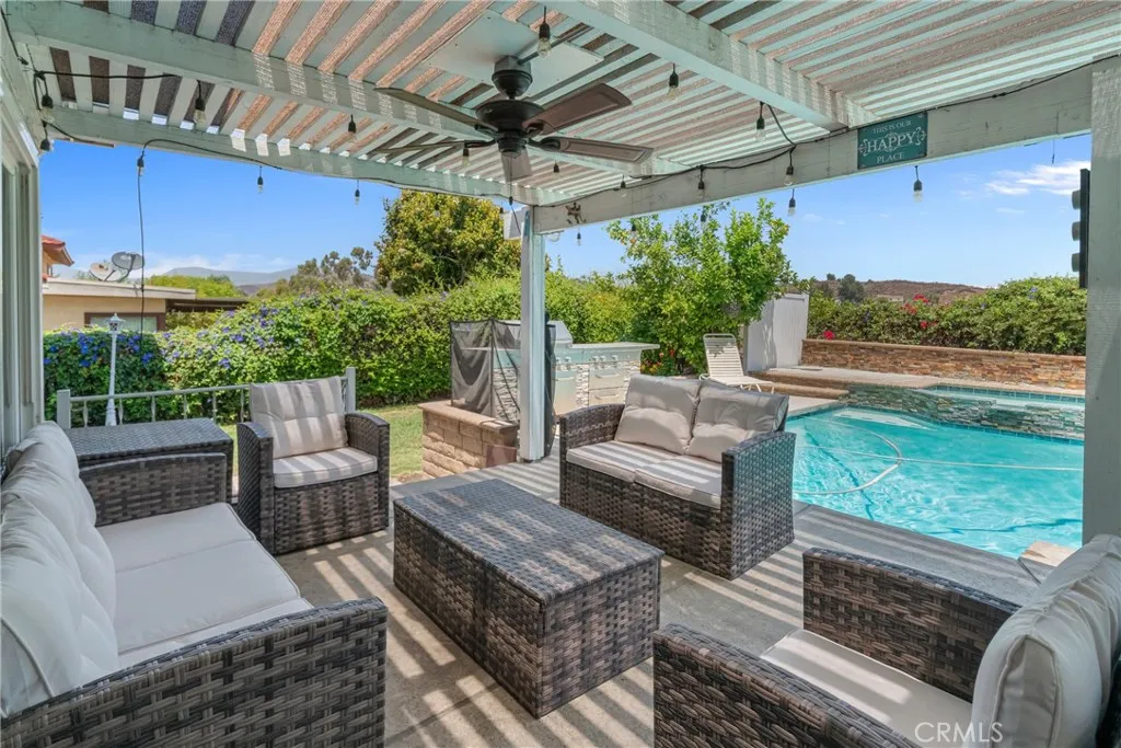 536 N Del Sol Lane, Diamond Bar, California 91765 home-pic-24