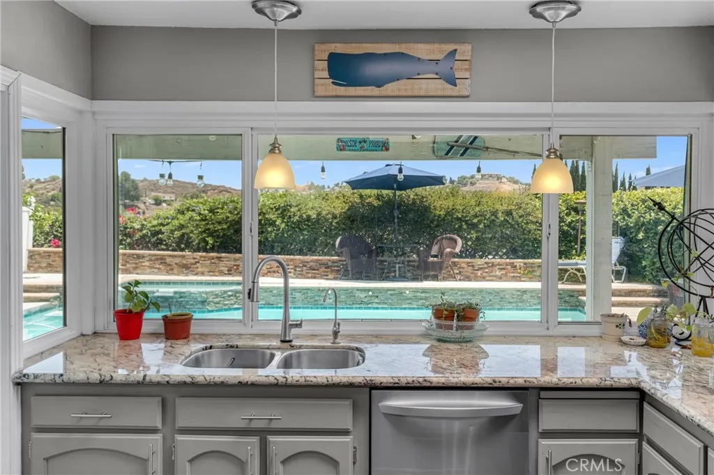 536 N Del Sol Lane, Diamond Bar, California 91765 home-pic-8