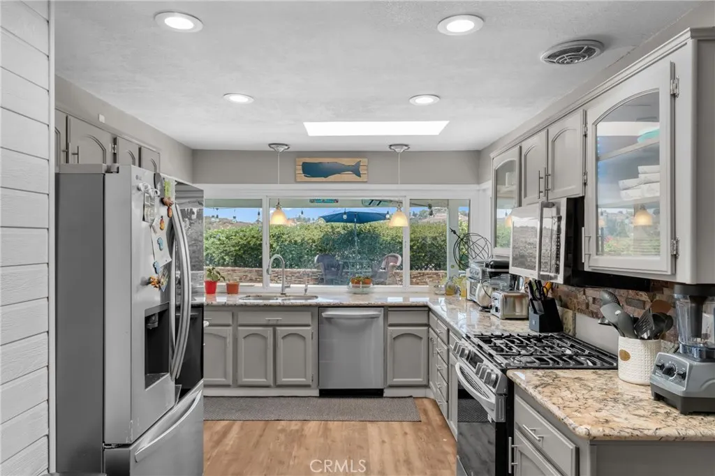 536 N Del Sol Lane, Diamond Bar, California 91765 home-pic-6