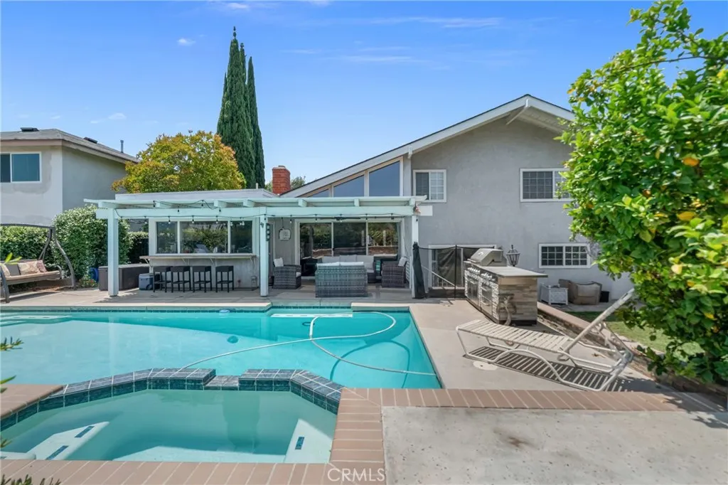 536 N Del Sol Lane, Diamond Bar, California 91765 home-pic-28