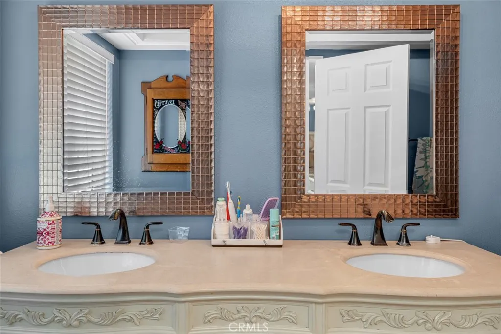 536 N Del Sol Lane, Diamond Bar, California 91765 home-pic-19