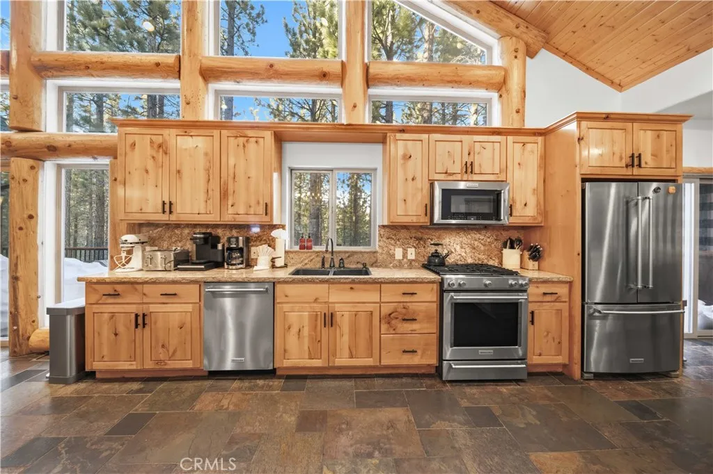 42364 Heavenly Valley, Big Bear Lake, California 92315 home-pic-32