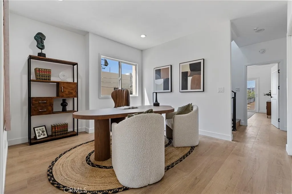 1014 W 223rd Street 1, Torrance, California 90502 home-pic-17