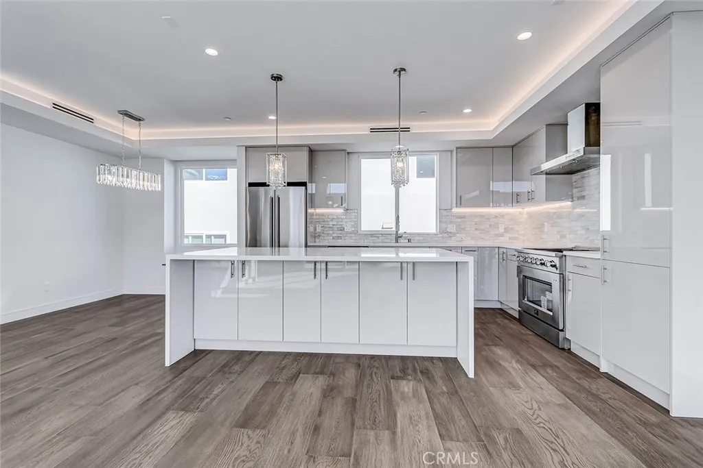 2302 Perkins Lane, Redondo Beach, California 90278 home-pic-15