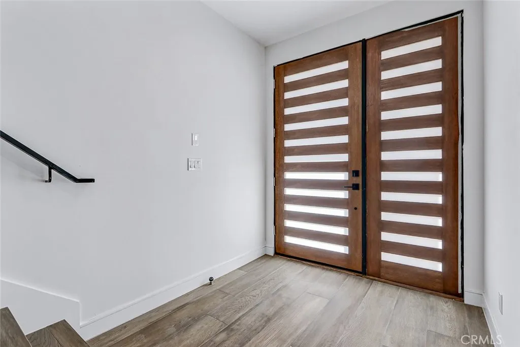 2302 Perkins Lane, Redondo Beach, California 90278 home-pic-2