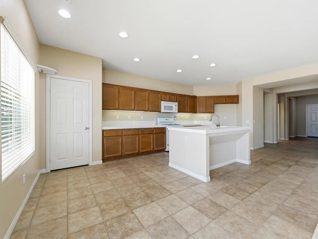 64099 Olympic Mountain Avenue, Desert Hot Springs, California 92240 home-pic-27