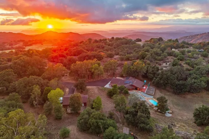 3280 Black Oak Lane, Julian, California 92036