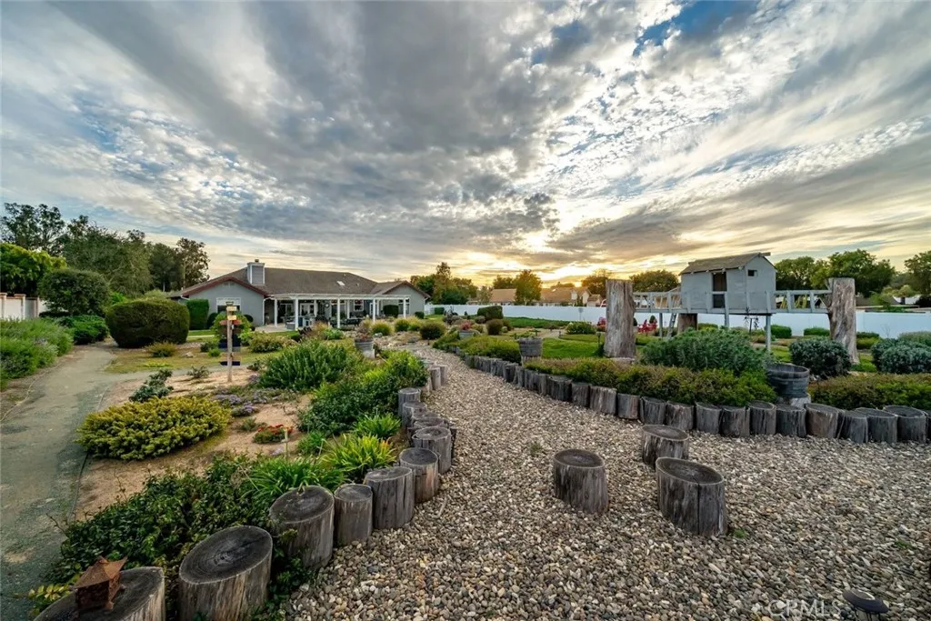 680 Sweet Donna Place, Nipomo, California 93444 home-pic-49