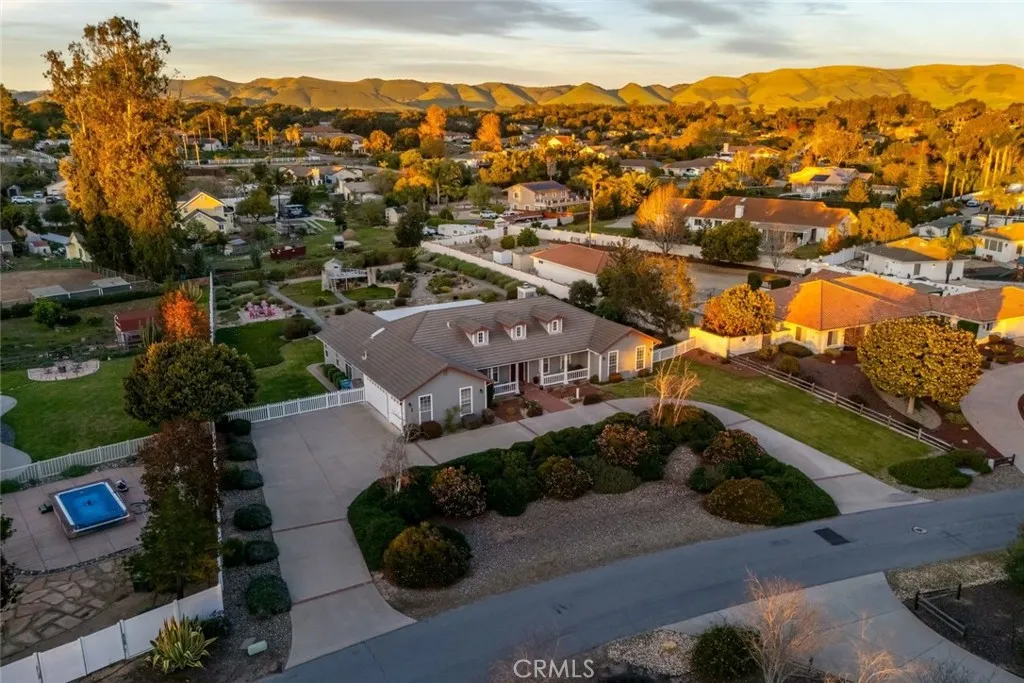 680 Sweet Donna Place, Nipomo, California 93444 home-pic-3