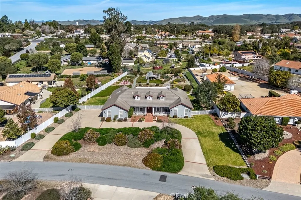 680 Sweet Donna Place, Nipomo, California 93444 home-pic-69