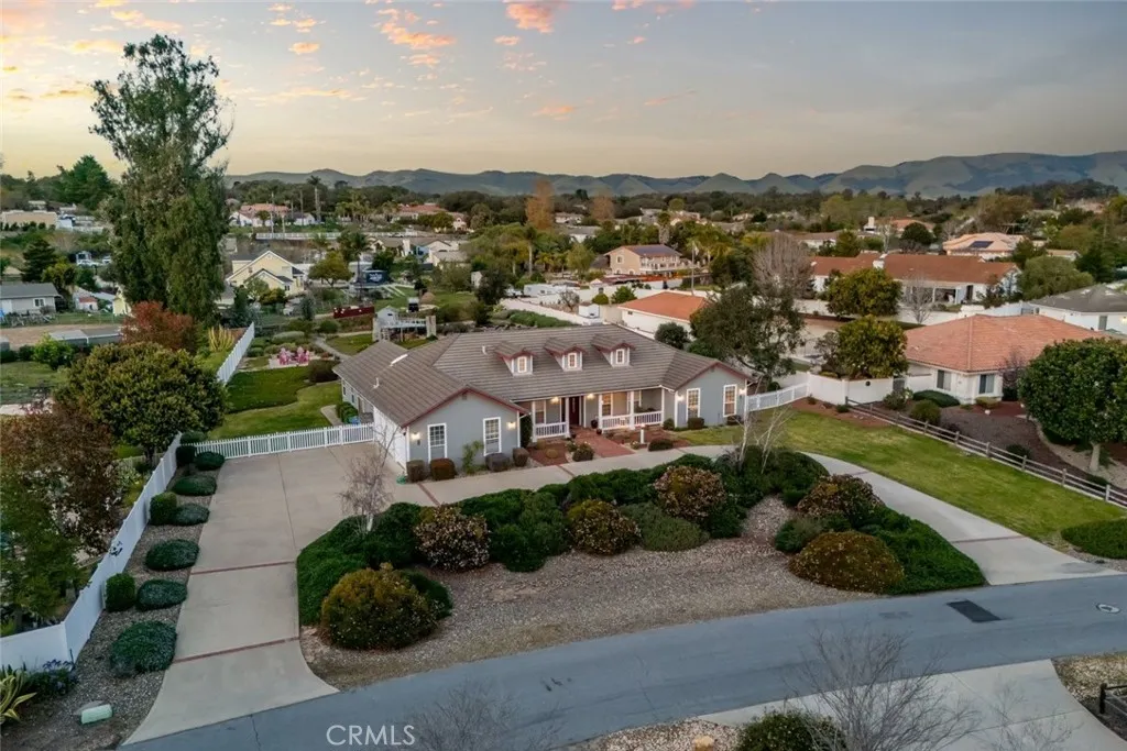 680 Sweet Donna Place, Nipomo, California 93444 home-pic-4