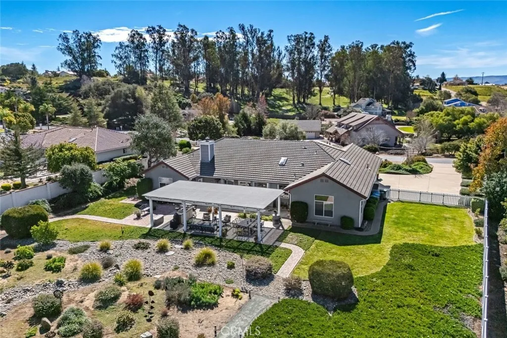 680 Sweet Donna Place, Nipomo, California 93444 home-pic-65