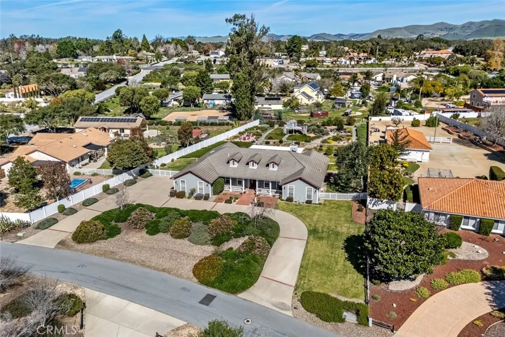 680 Sweet Donna Place, Nipomo, California 93444 home-pic-70