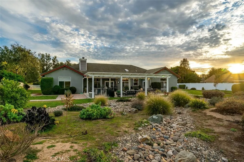 680 Sweet Donna Place, Nipomo, California 93444 home-pic-45