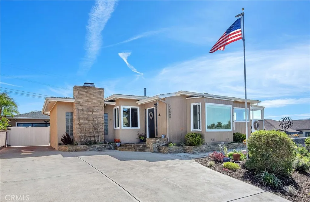 22508 Shadycroft Ave, Torrance, California 90505 home-pic-0