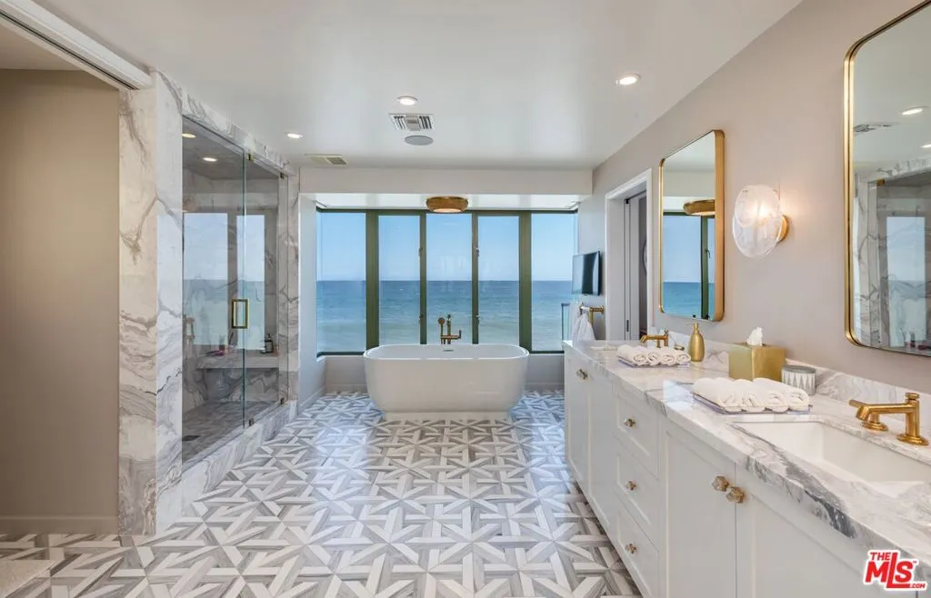 27228 Escondido Beach Road, Malibu, California 90265 home-pic-22