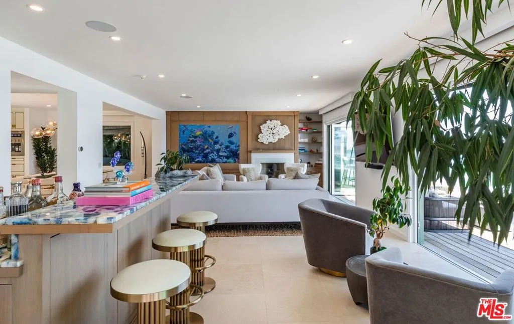 27228 Escondido Beach Road, Malibu, California 90265 home-pic-15