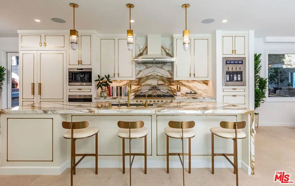 27228 Escondido Beach Road, Malibu, California 90265 home-pic-17