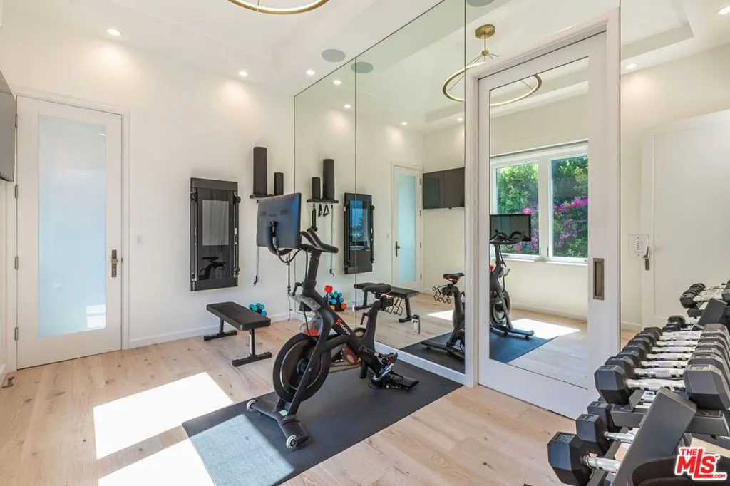 27228 Escondido Beach Road, Malibu, California 90265 home-pic-26
