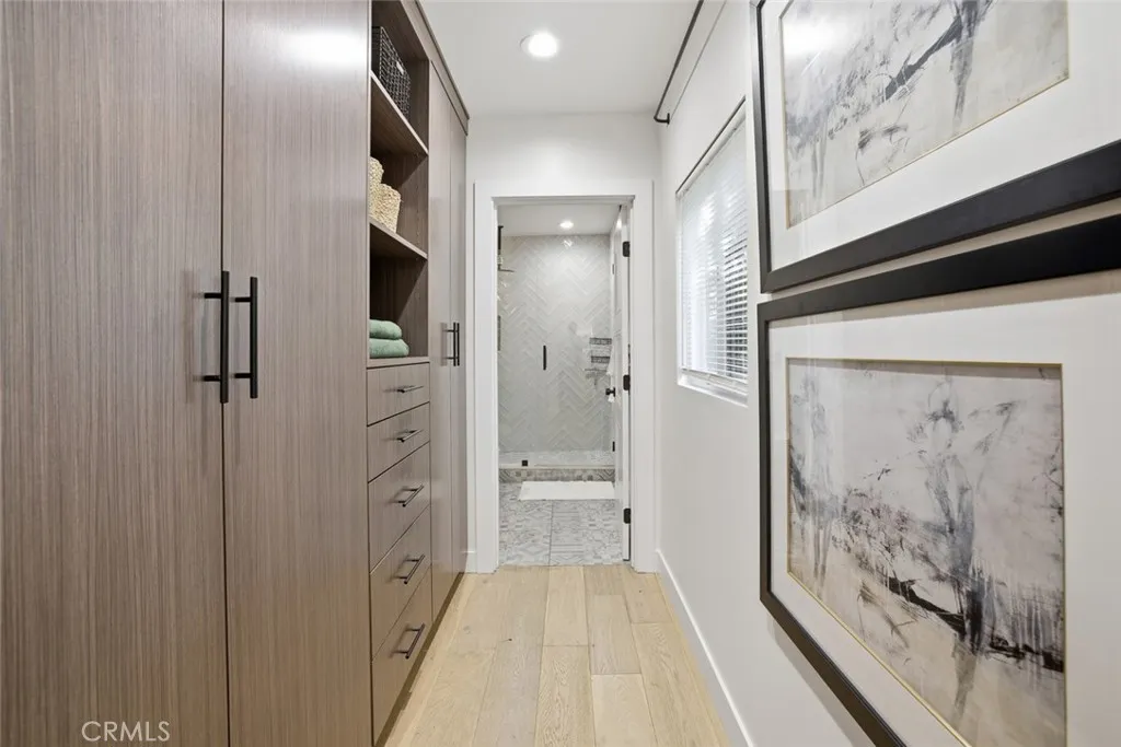 2491 Ivan Hill Terrace, Los Angeles, California 90039 home-pic-16