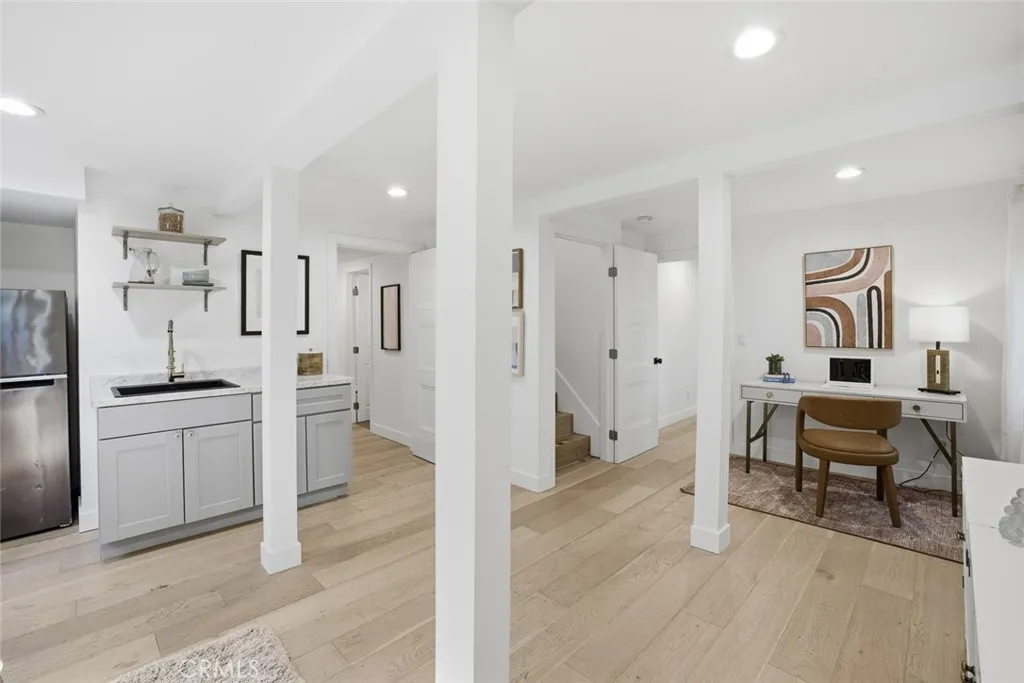 2491 Ivan Hill Terrace, Los Angeles, California 90039 home-pic-29