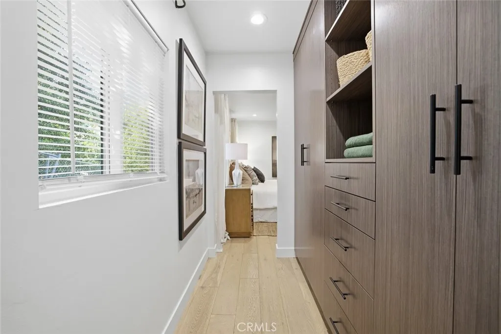 2491 Ivan Hill Terrace, Los Angeles, California 90039 home-pic-19