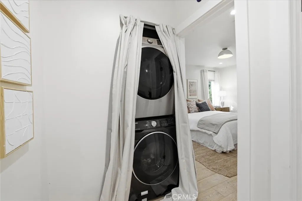 2491 Ivan Hill Terrace, Los Angeles, California 90039 home-pic-20