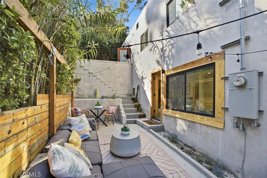 2491 Ivan Hill Terrace, Los Angeles, California 90039 home-pic-37