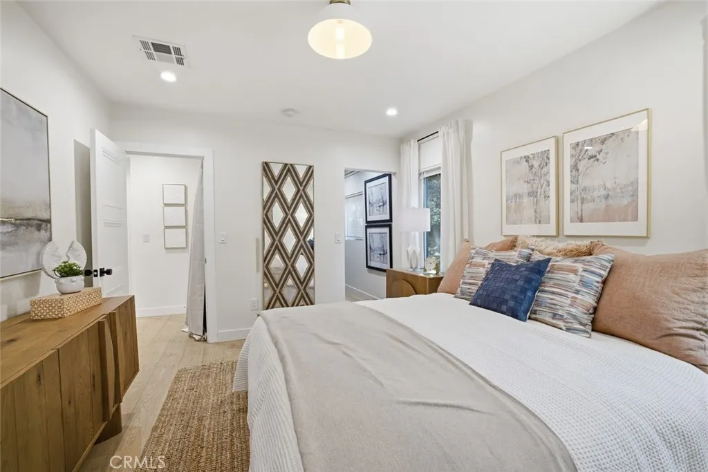 2491 Ivan Hill Terrace, Los Angeles, California 90039 home-pic-14