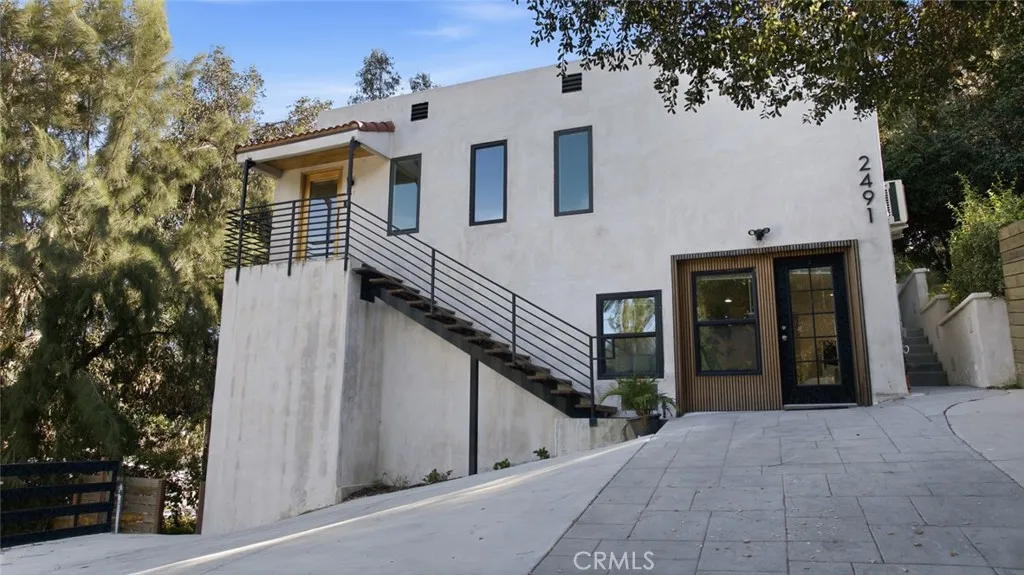 2491 Ivan Hill Terrace, Los Angeles, California 90039 home-pic-2