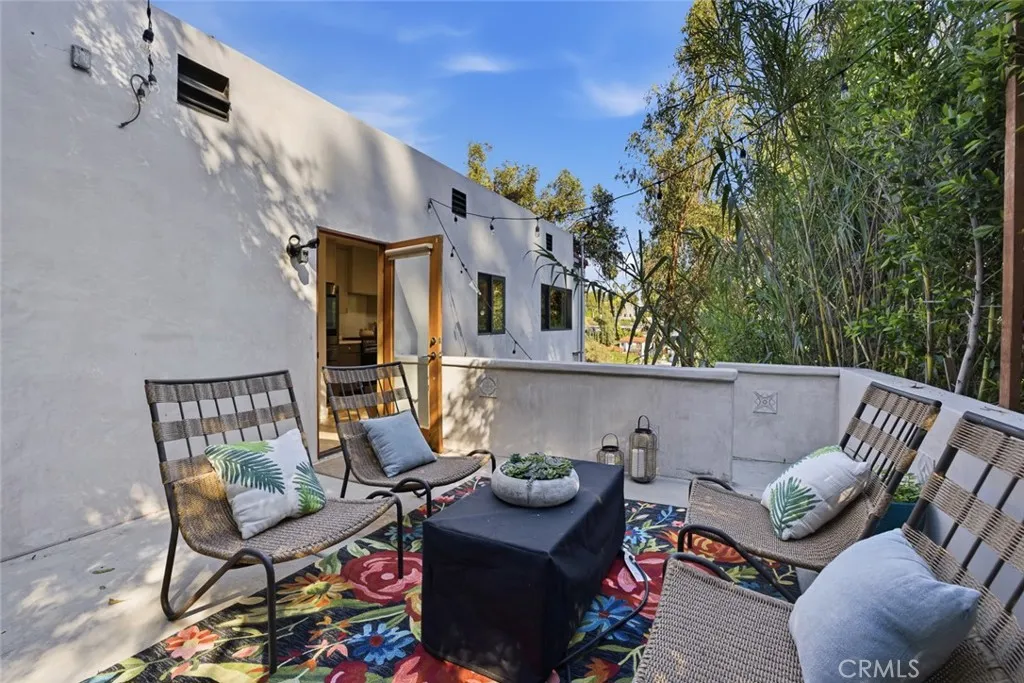 2491 Ivan Hill Terrace, Los Angeles, California 90039 home-pic-35