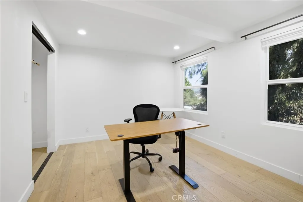 2491 Ivan Hill Terrace, Los Angeles, California 90039 home-pic-28