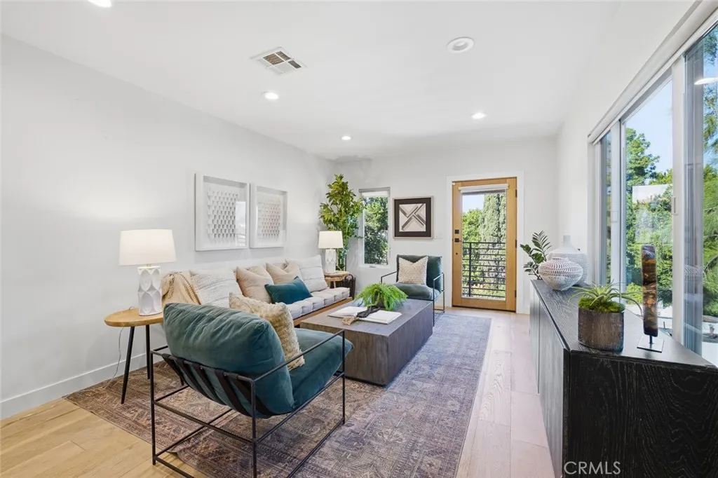 2491 Ivan Hill Terrace, Los Angeles, California 90039 home-pic-4