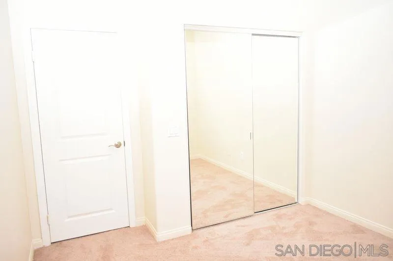 1437 Caminito Sicilia, Chula Vista, California 91915 home-pic-29