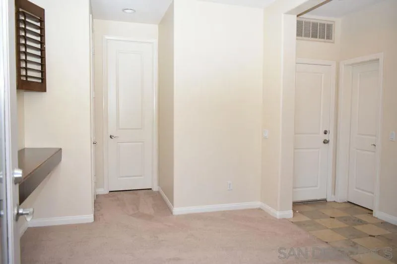 1437 Caminito Sicilia, Chula Vista, California 91915 home-pic-21