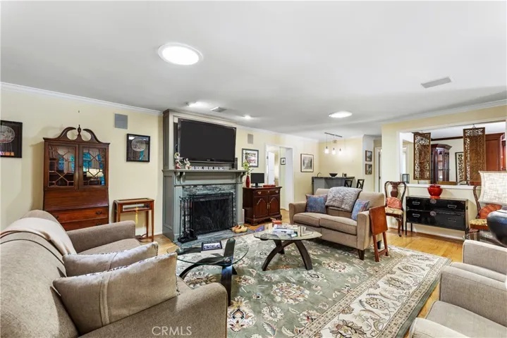 3456 Laurelvale Drive, Studio City, California 91604