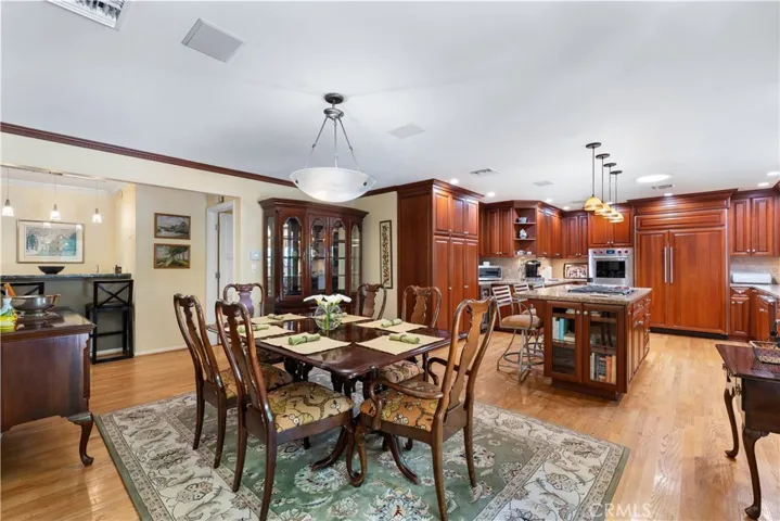 3456 Laurelvale Drive, Studio City, California 91604