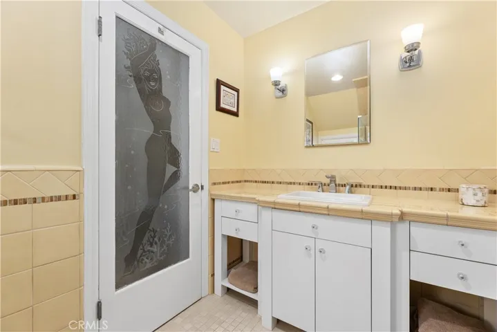 3456 Laurelvale Drive, Studio City, California 91604