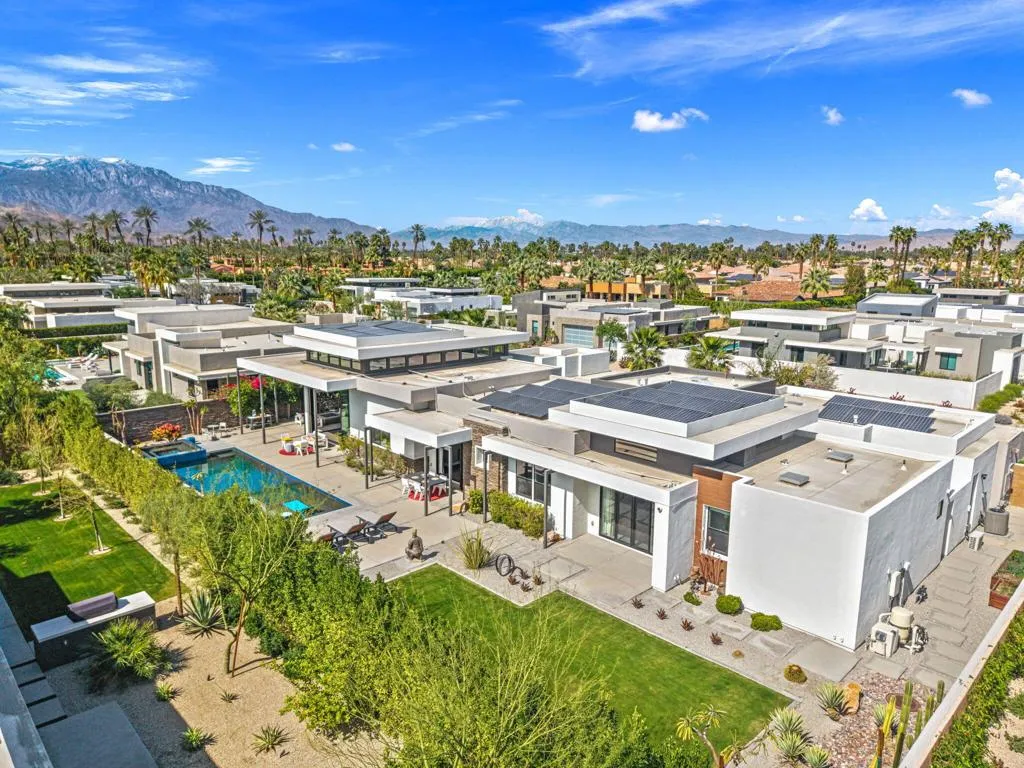29 Topaz Court, Rancho Mirage, California 92270 home-pic-51